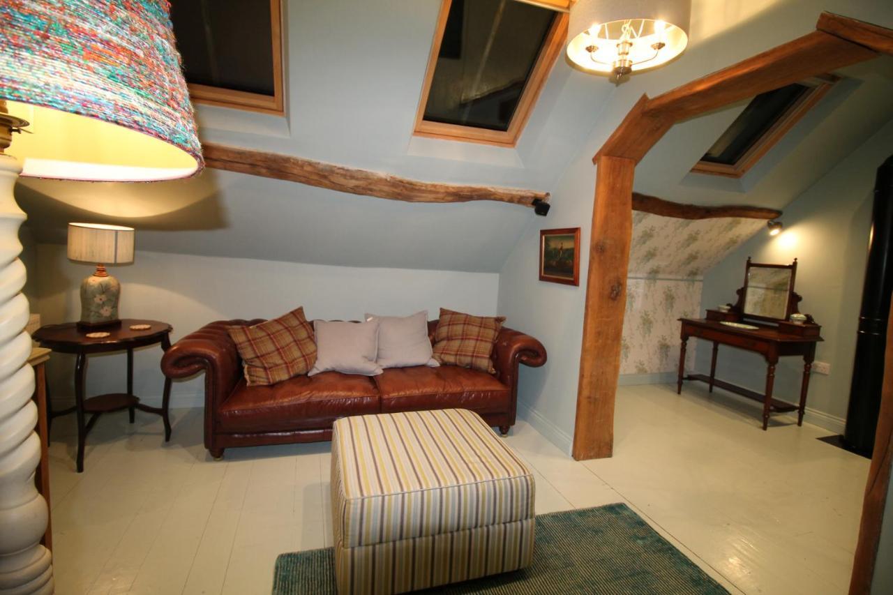 The Coach House Villa Whitby Exterior foto