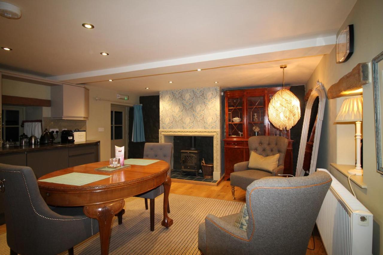The Coach House Villa Whitby Exterior foto